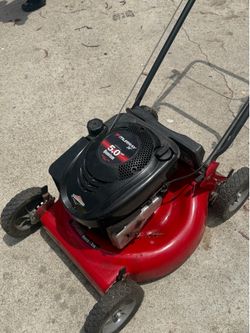 Murray 20-inch lawn mower powered by a 5.0 HP Quantum engine.