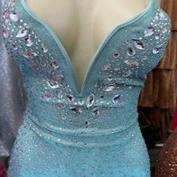 $190.!! Brand New Prom Dress (Size Small).