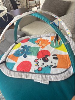 Baby playmat