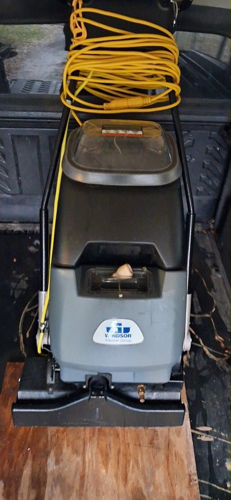 Winser Clipper Carpet Extractor