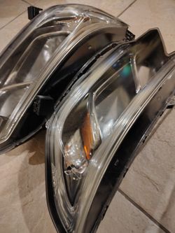 Head Lights Honda Crv