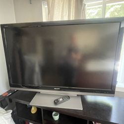 SHARP Aquos 52” TV