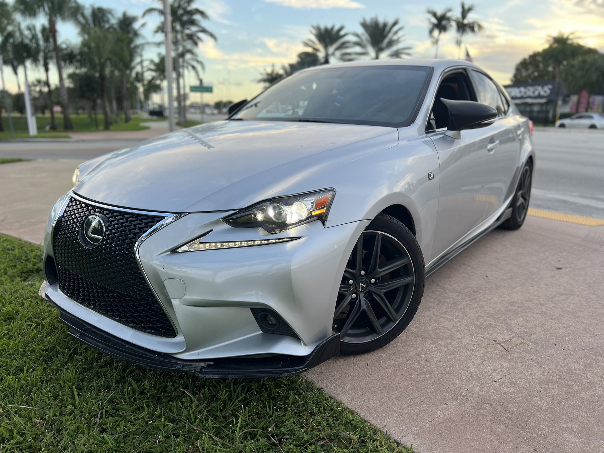 2016 Lexus IS