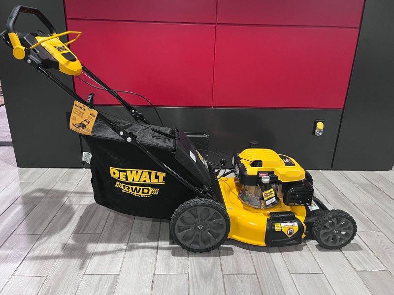 Cortadora De Yarda DEWATL 196 Cc