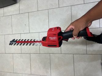 Milwaukee M18 FUEL Cordless Hedge Trimmer