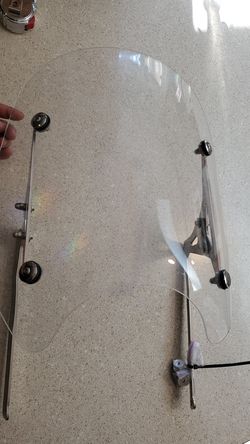 Moto guzzi windshield