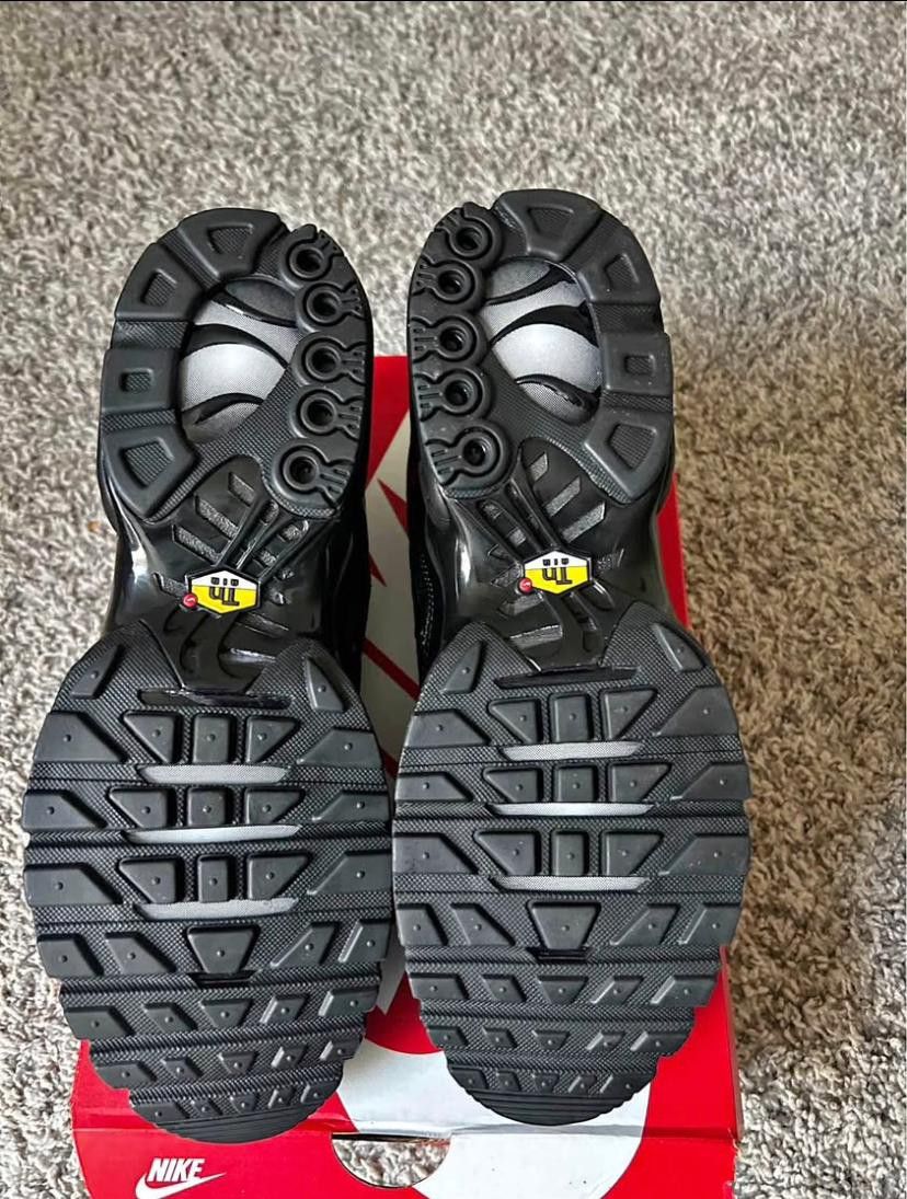 Men's Nike Airmax Plus Triple Black