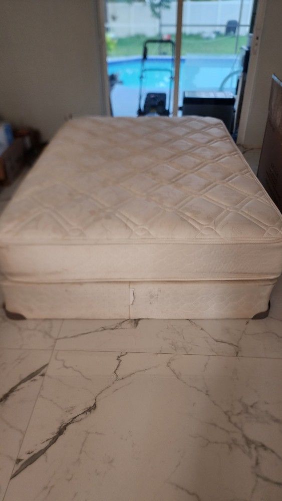 Mattress With Box Spring