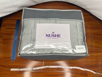 NUSHE  COOLING WEIGHTED BLANKET BRAND NEW