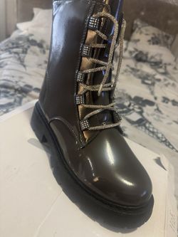 New Boots Size 9 