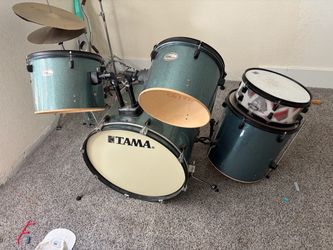 Tama Drum Kit Set Blue Sparkle