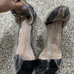 New 7.5 Black Heels