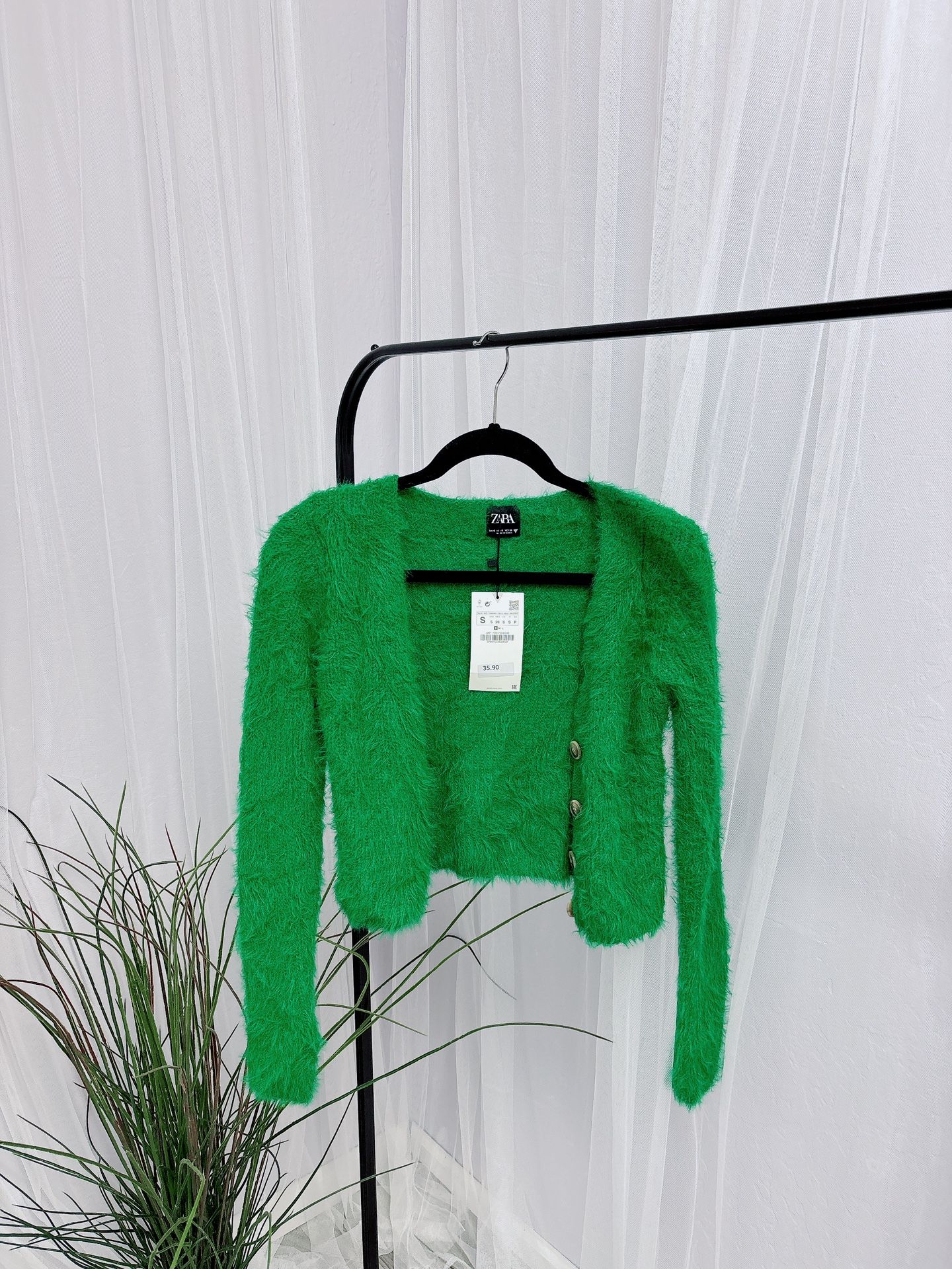 Zara Fuzzy Cardigan Crop