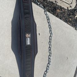 Weight Lifting Belt With Chain  Size Small 