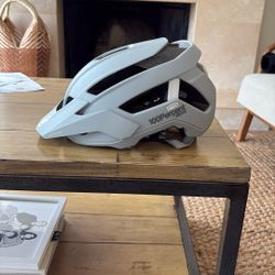 Half Shell Helmet 100Percent