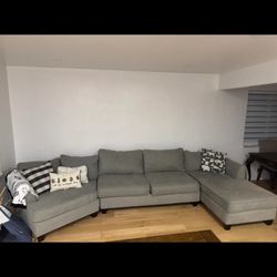 Daine 3-Piece Sectional: Stylish Comfort for Any Living Room