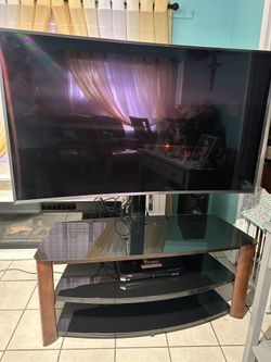 Samsung TV With Base