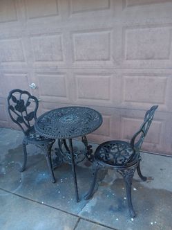 Vintage Heavy Duty Ornate Rose's Pattern Cast Iron Outdoor Patio Bistro Set
