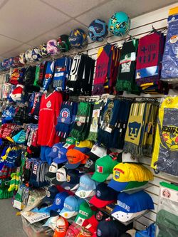 Grand variedad de accesorios para la práctica del fútbol soccer