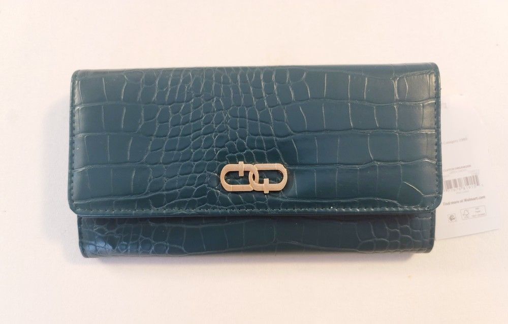Brand-new Hunter Green Ladies Bill Fold Wallet Pocket Book For Holding Coin/Cash/ID & Cards