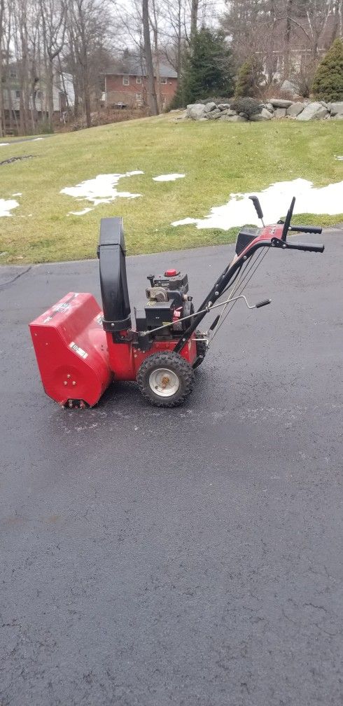Snowblower North Star 5HP Two-Stage, 24 Inch Reduced Price!