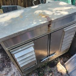 Big 2 Compartment Dog Box