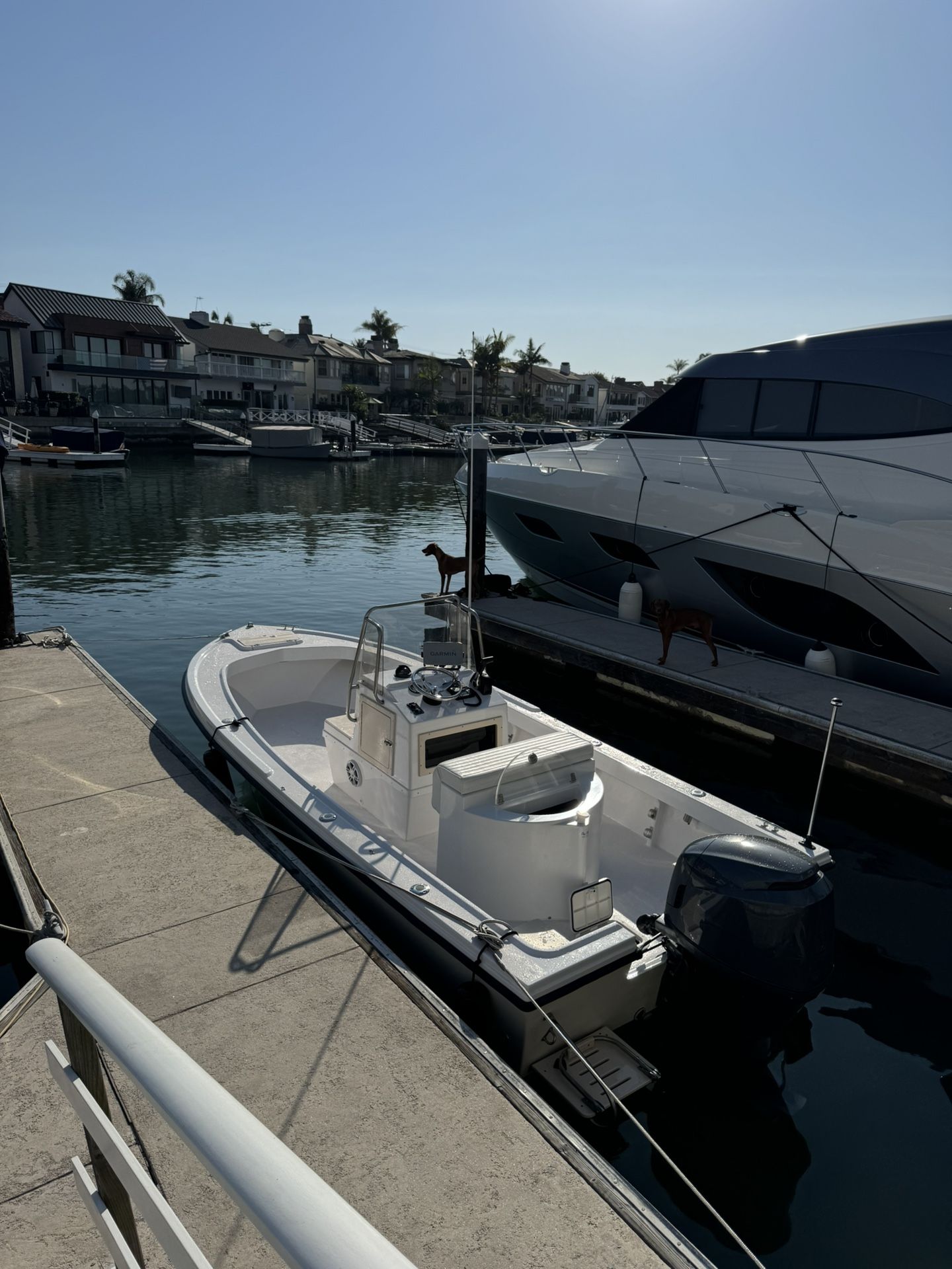 2000 Parker 1801 center console *no trailer*