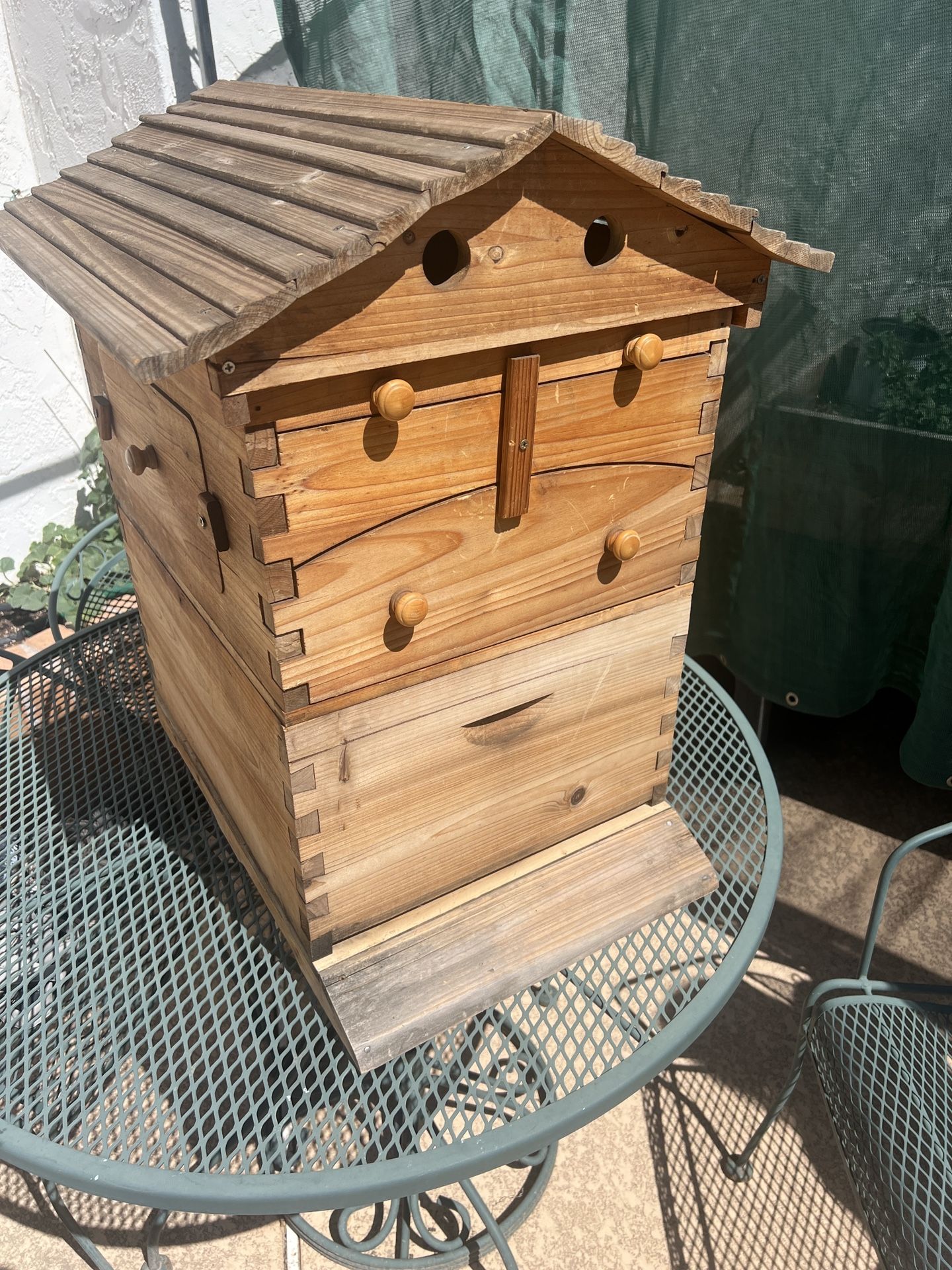 Bee House by Flow * Bee Hive * Bee Mansion
