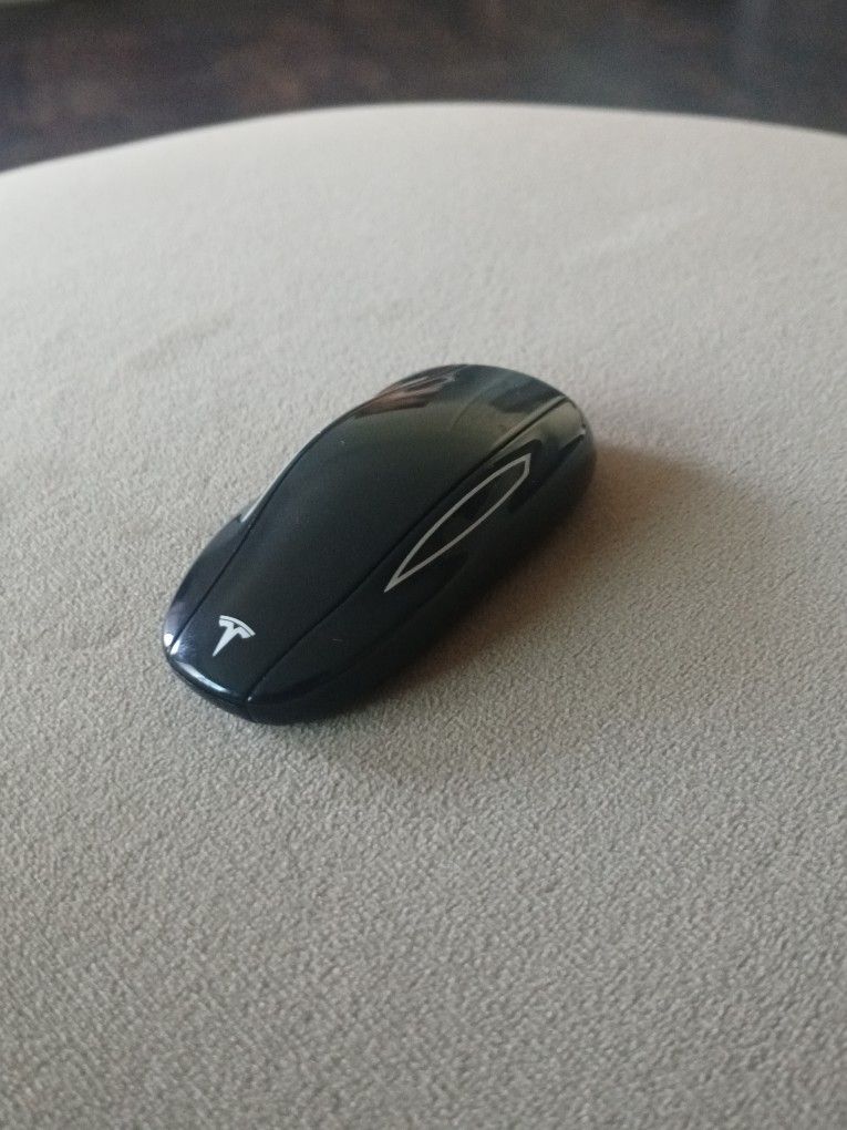 Key Tesla Model S