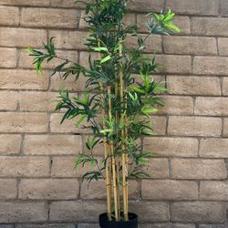 Artificial Plant For Indoor & Outdoor 