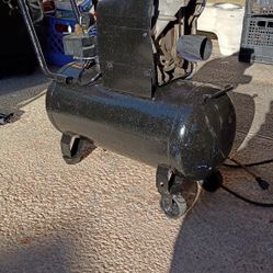  Campbell hausfeld Air Compressor 