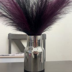 Decoration Vase W Feathers 