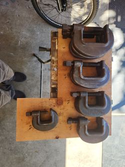 Heavy service clamps