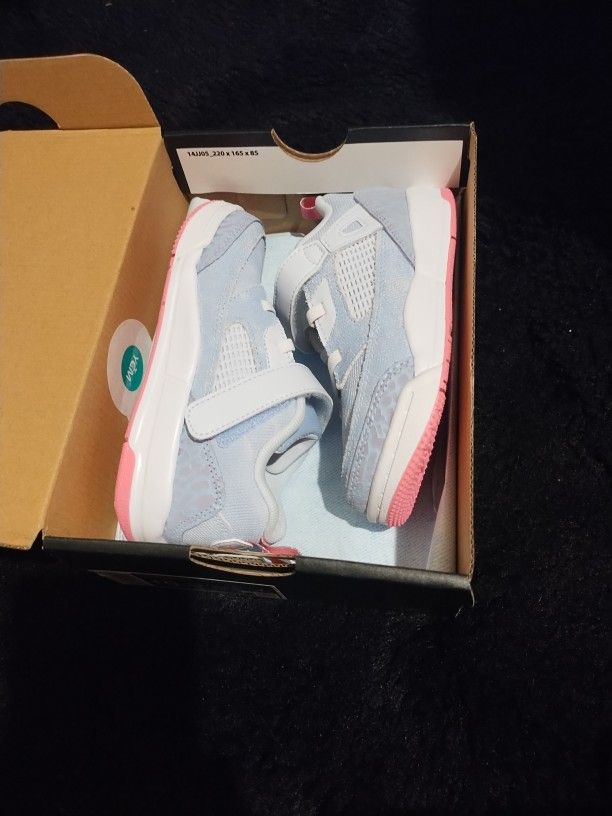 Jordan Spizike Low