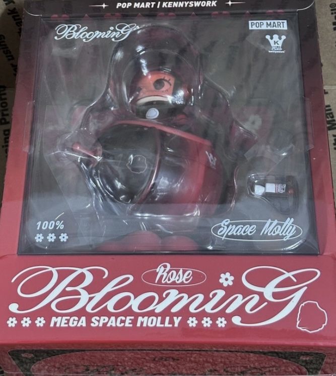 Popmart Mega Space Molly .. Rose Edition