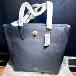 Coach Town Tote in midnight blue pebble leather f12184 new with tags 
