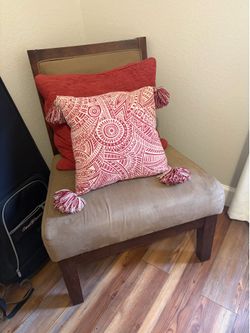 Set of 2 heavy occasional chairs