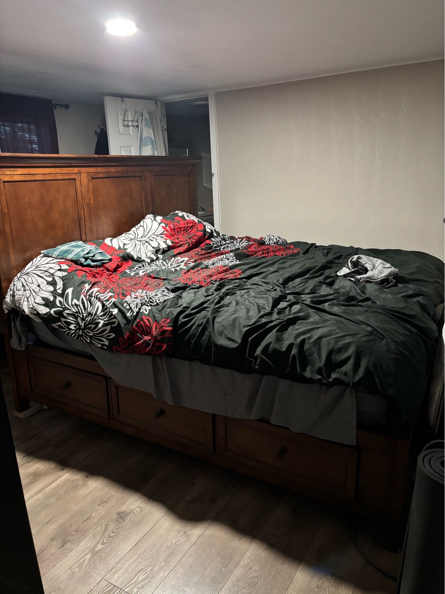 king size bed
