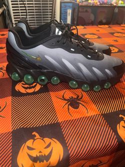 Nike Air Max Sneakers Gray Black Green