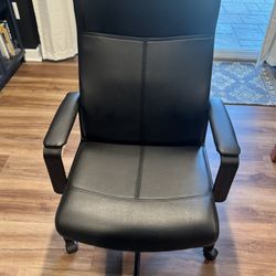 Black IKEA Leather Office Chair – Excellent Condition
