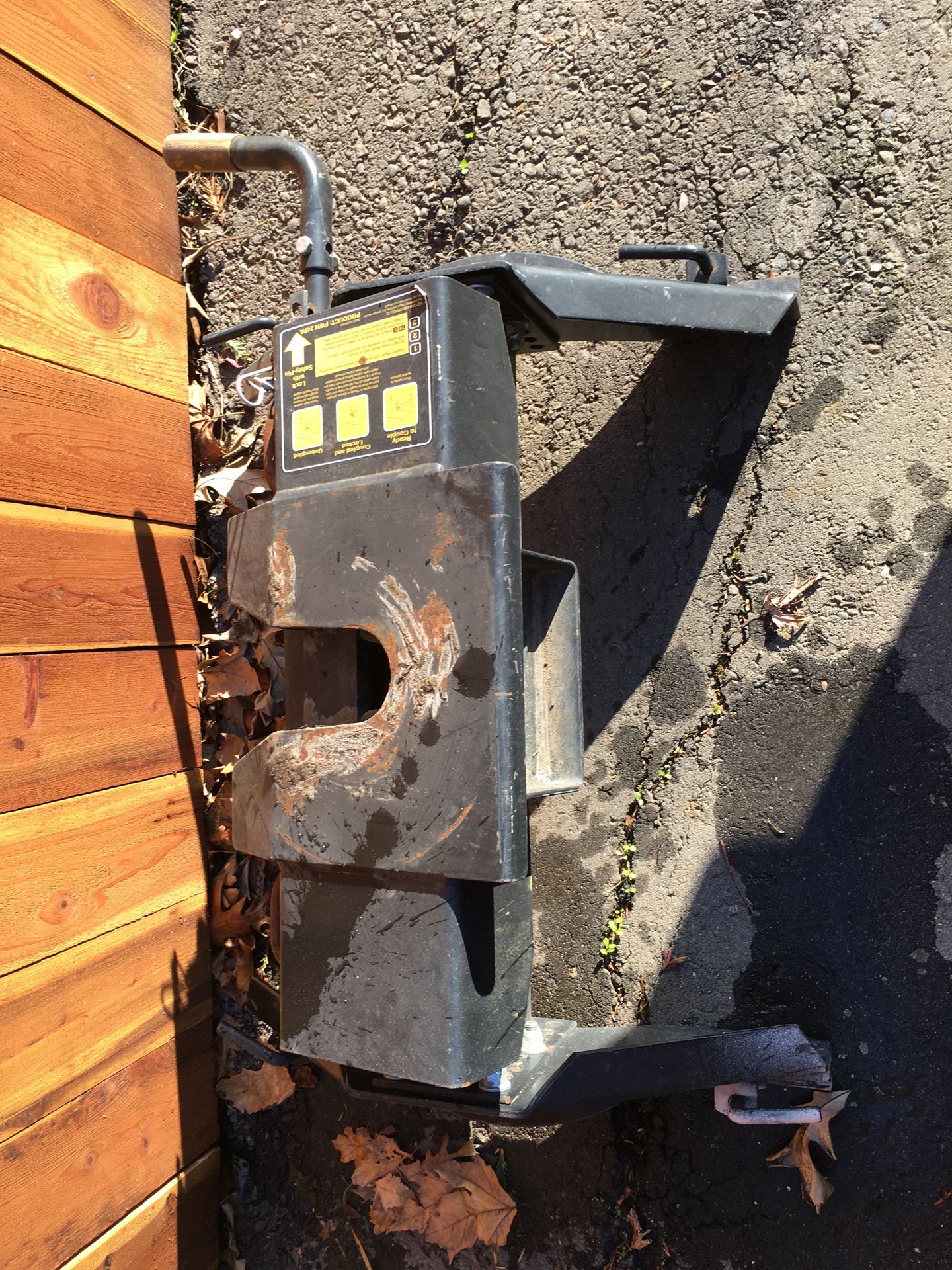 Double Pivot 5th Wheel Trailer Hitch