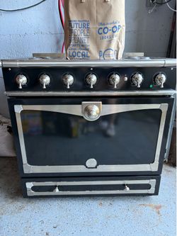 La Cornue gas range 36”