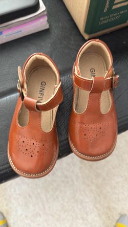 Little girls shoes