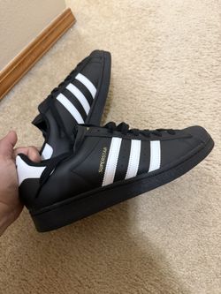BRAND NEW ADIDAS SKATER SHOE
