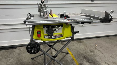Tablesaw Ryobi 10 inch RTS23 portable