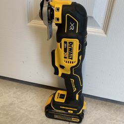 DEWALT dcs356 20V MAX XR Brushless Cordless 3-Speed Oscillating Multi-Tool