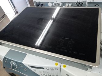 KitchenAid 30" stainless trim induction glass-top cooktop - Free delivery