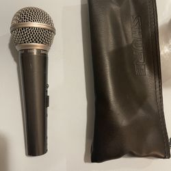 Shure SM58S Mic