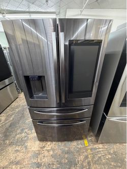 Samsung 36” black stainless steel 4 door refrigerator