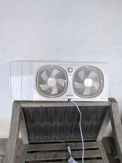 In-window fan
